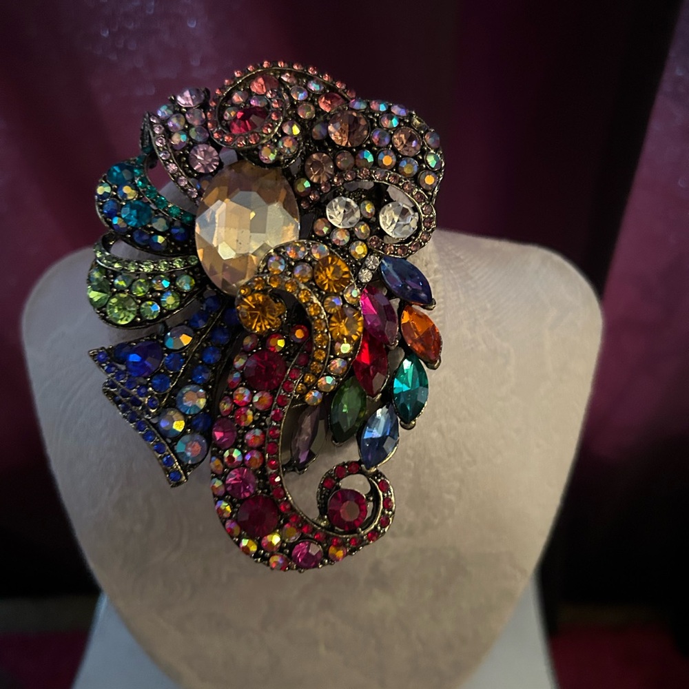 Multicolor Crystal Brooch